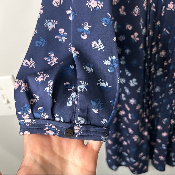 Diane Von Furstenberg Navy Blue Meadow Floral Print Silk Mini Dress - Picture 2 of 8